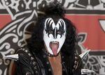 Gene simmons porn 🍓 Это не порно": 16 любопытных фотографий 